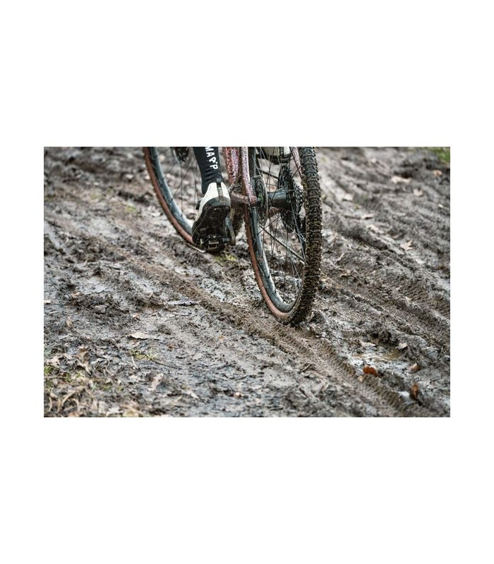 Pneu gravel Hutchinson Tundra TLR Hardskin 700