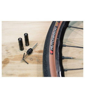 Kit de Réparation Tubeless Hutchinson Outil + 10 Mèches
