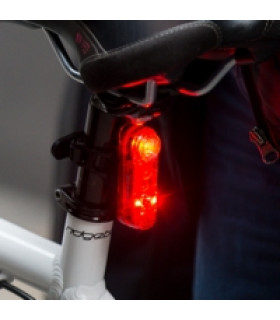 Éclairage Arrière CatEyeSYNC Kinetic 40/50 lm