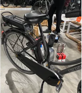 Vélo électrique Cortina E-U4 SOLID FEMME 50 ECLIPS BLACK MATT MHB7 Reconditionné