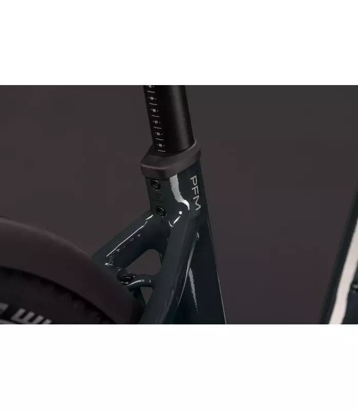 Vélo Tout Chemin électrique Cube Nuride Hybrid Performance 720 2027