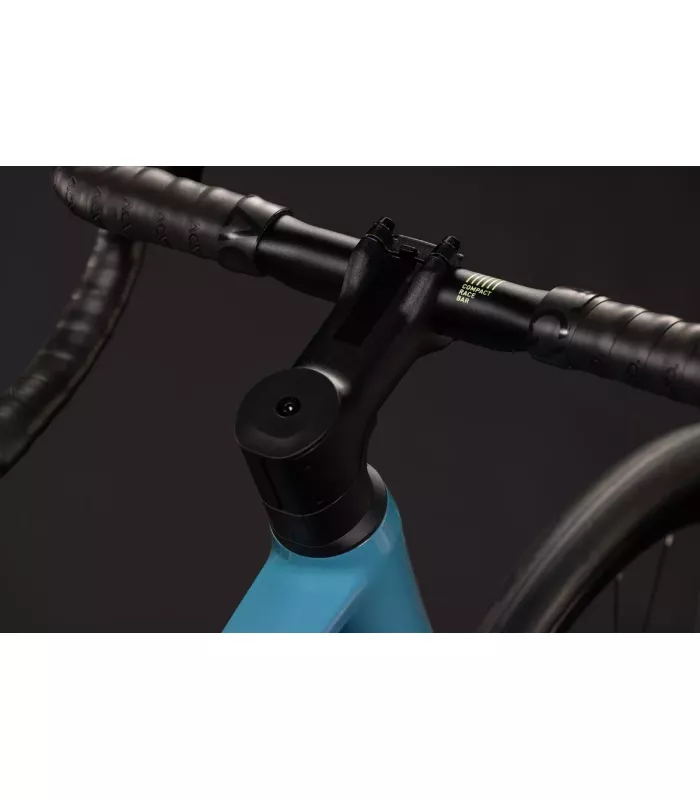 Vélo de route Cube Attain Pro 2027
