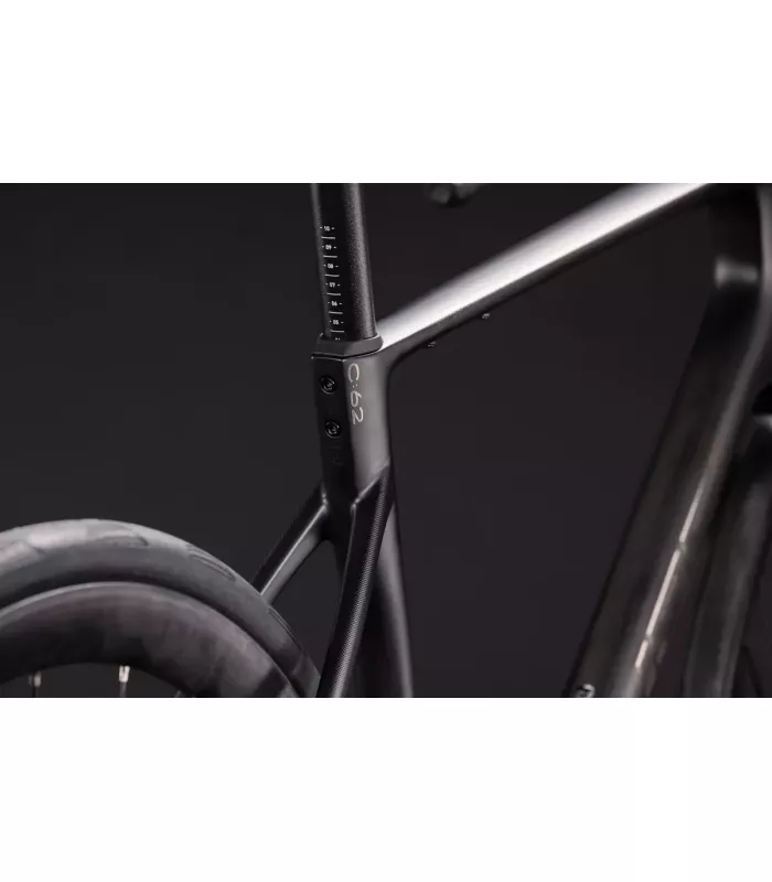 Vélo de route Cube Attain C:62 Race 2027