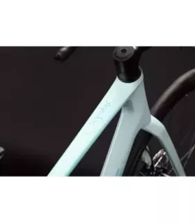 Vélo de route Cube Attain C:62 Race 2027