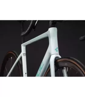 Vélo de route Cube Attain C:62 Race 2027