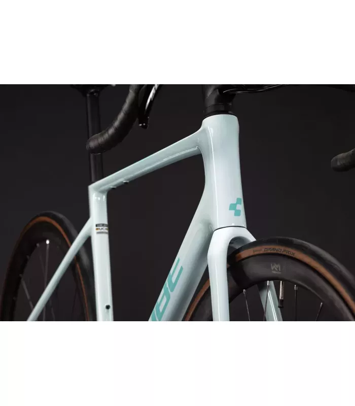 Vélo de route Cube Attain C:62 Race 2027