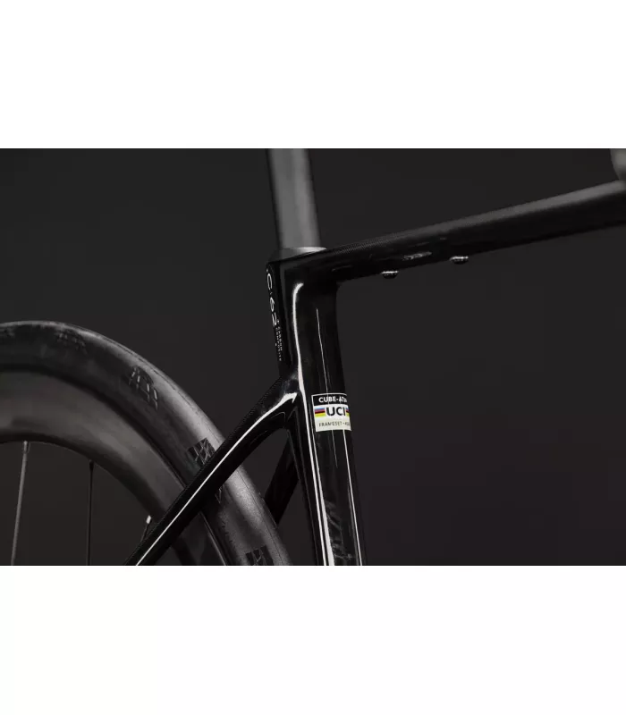 Vélo de route Cube Attain C:62 SLT 2027