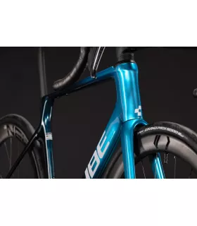 Vélo de route Cube Agree C:62 Race 2027