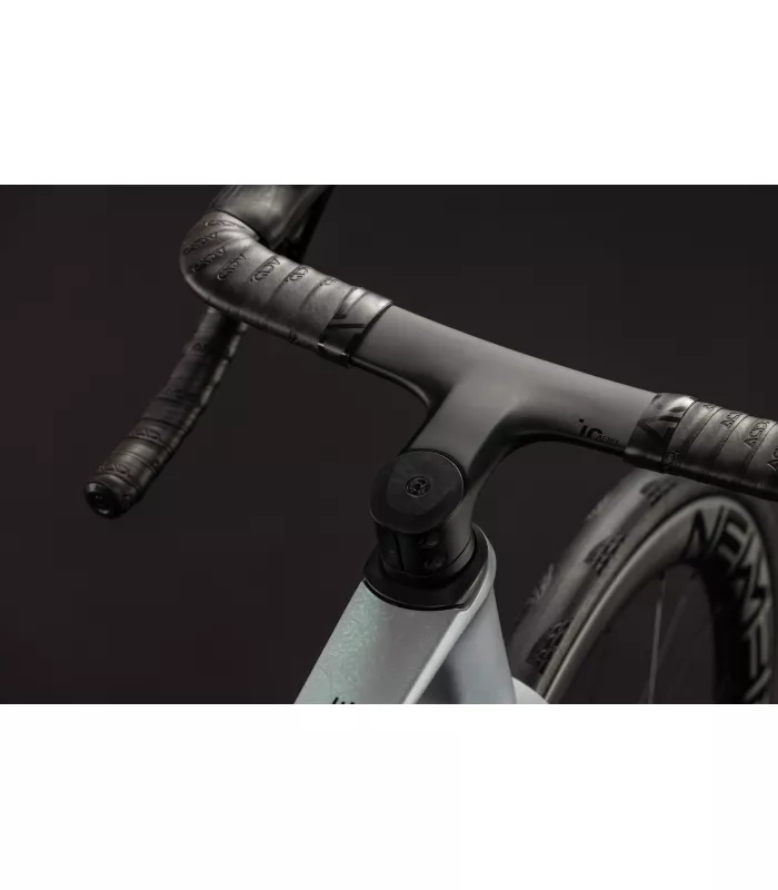 Vélo de route Cube Agree C:62 SLT 2027