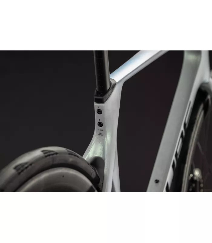 Vélo de route Cube Agree C:62 SLT 2027