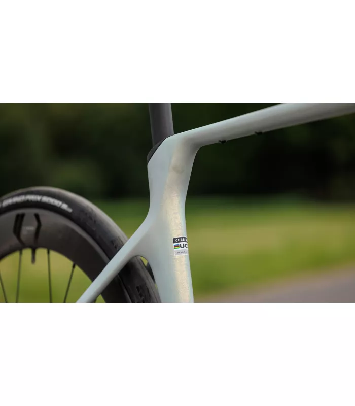 Vélo de route Cube Agree C:62 SLT 2027