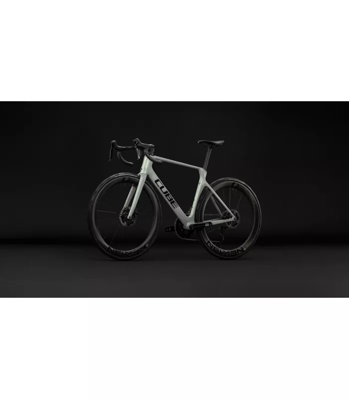 Vélo de route Cube Agree C:62 SLT 2027