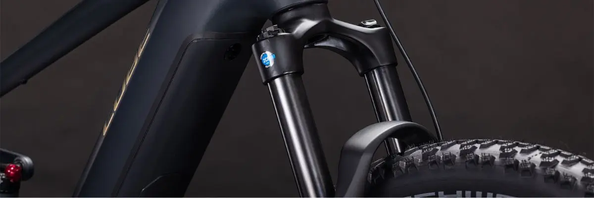 Choisir le débattement du VTT selon la pratique : XC, All-mountain, Enduro